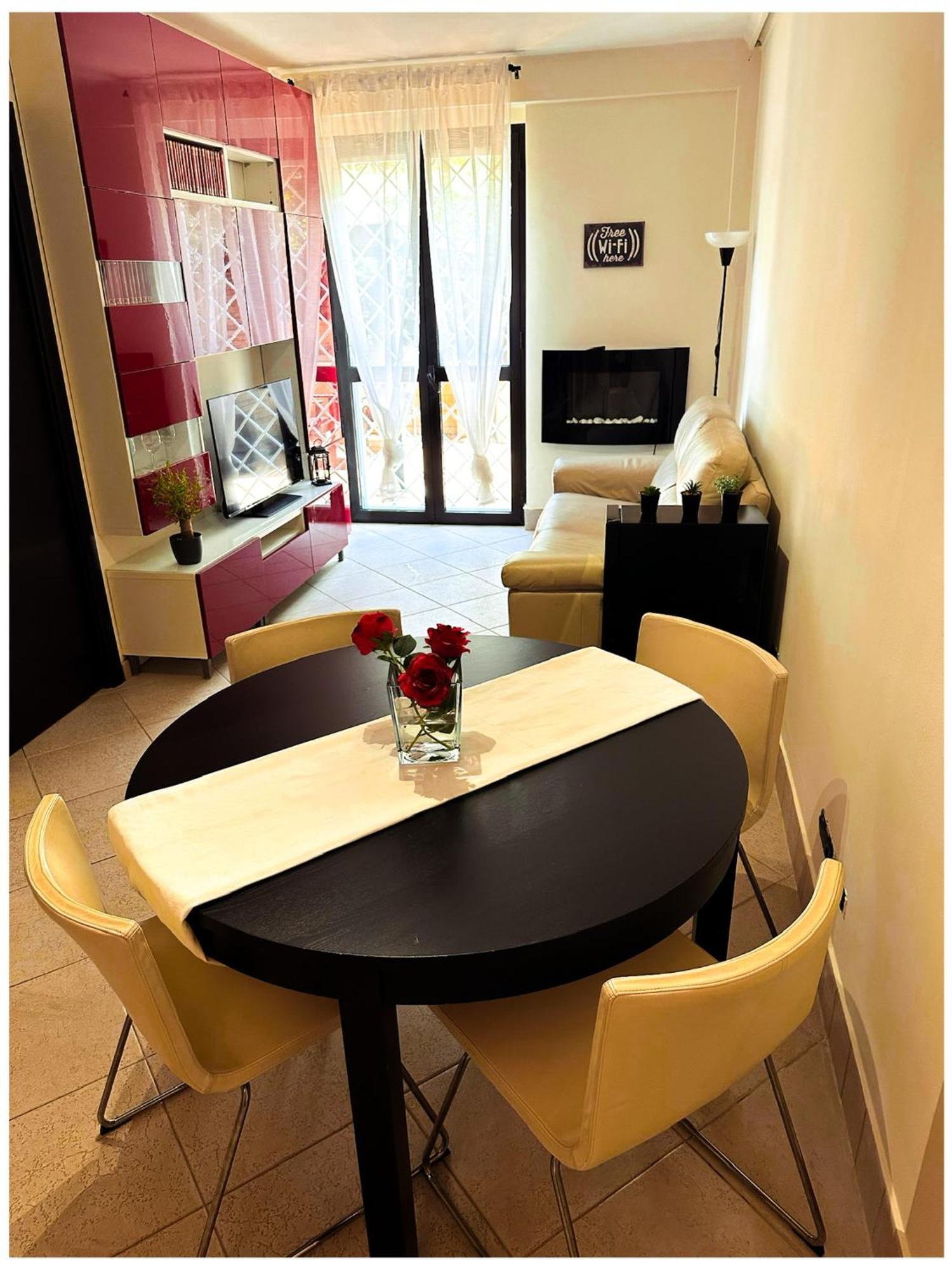 Eva Le Residenze Apartamento Marco Simone Exterior foto